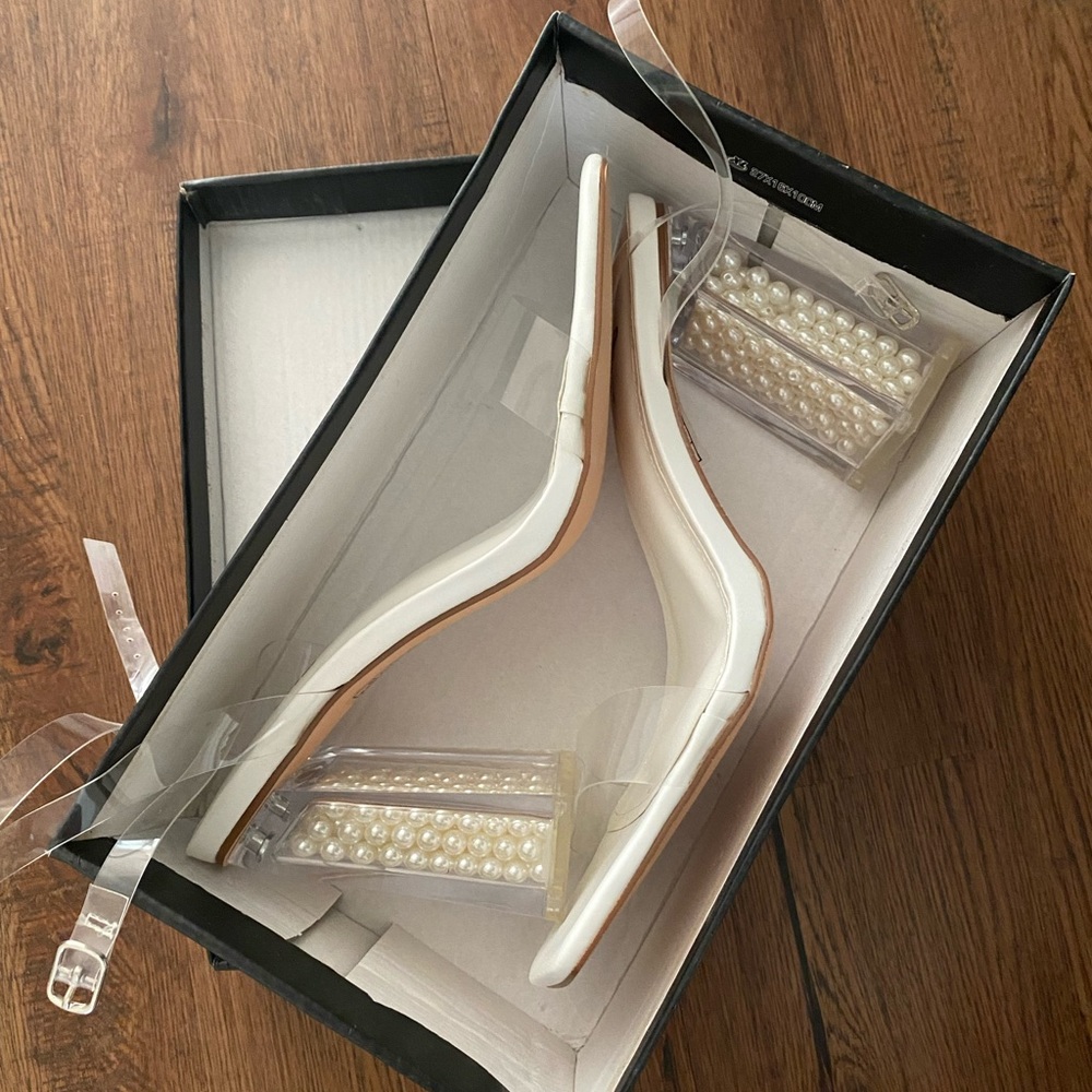 Lulu White Pearl Heels